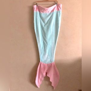 FREE With Purchase Mermaid Tail Plush Kids Blanket